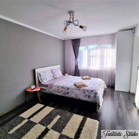 ~Fantastic Studio Petrosani~ Apartment Luaran gambar